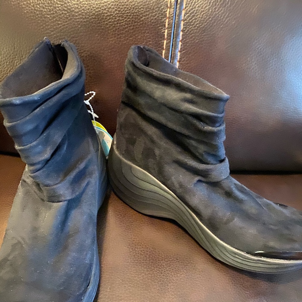 Women’s booties